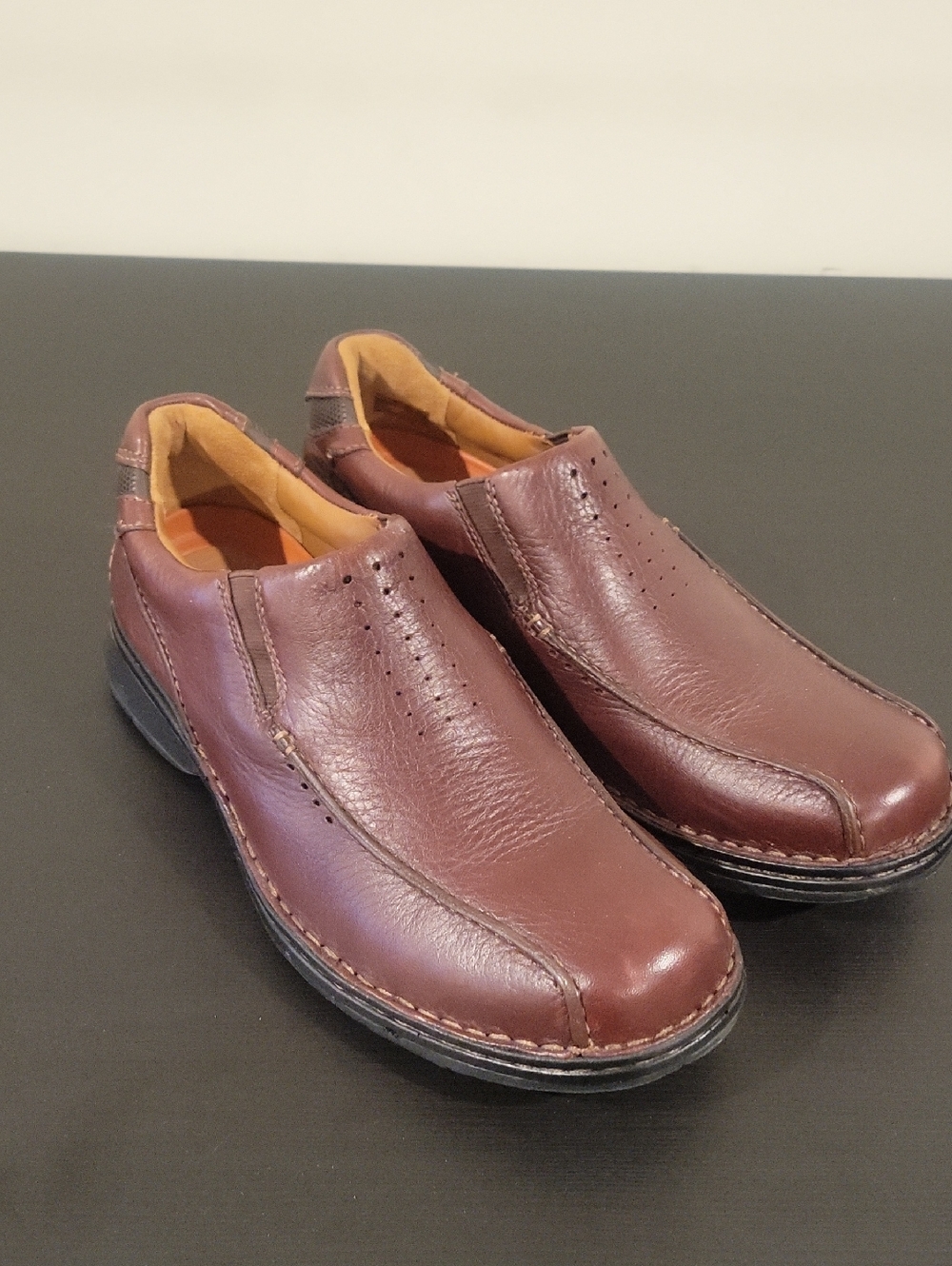 Clarks Men's Slip-On Leather Casual Shoes
